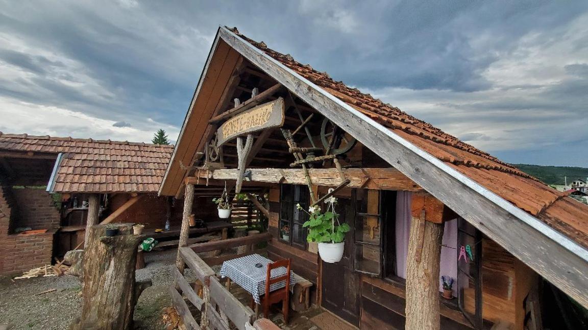 Casa Rustic Feher & Fekete Vendeghazak ソバタ エクステリア 写真