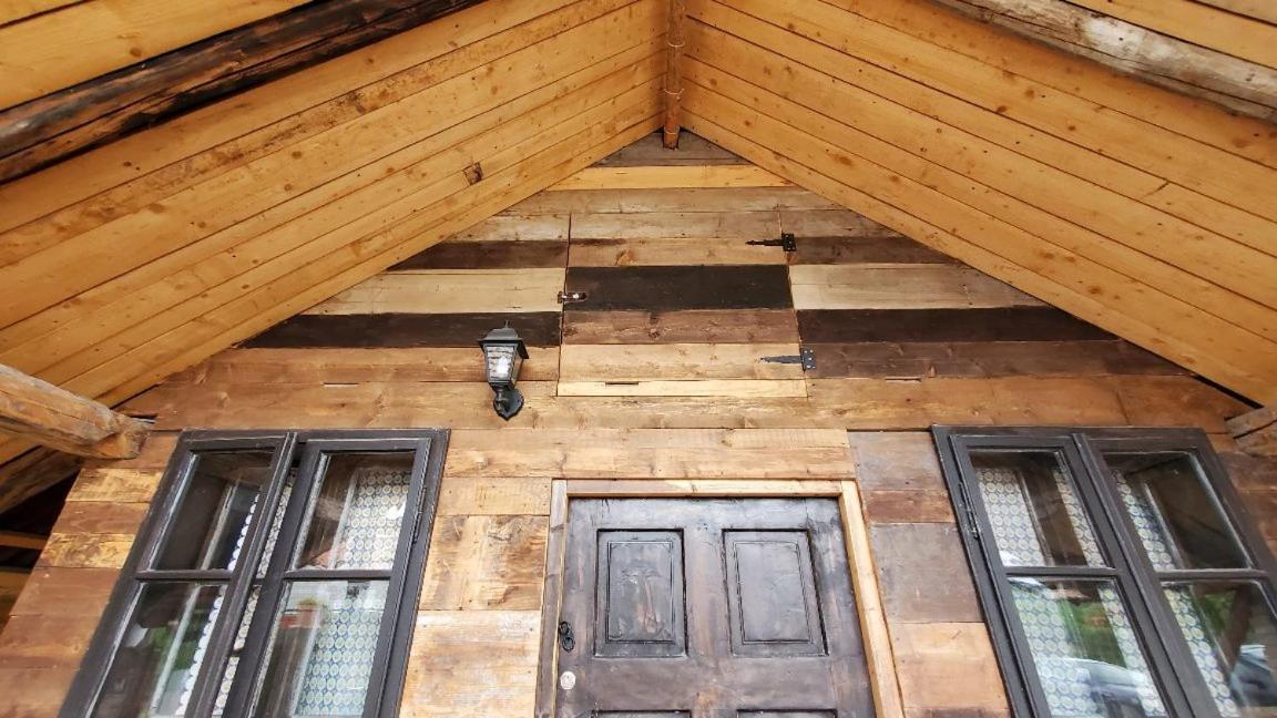 Casa Rustic Feher & Fekete Vendeghazak ソバタ エクステリア 写真