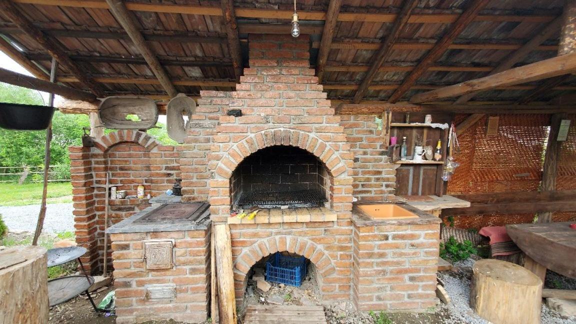 Casa Rustic Feher & Fekete Vendeghazak ソバタ エクステリア 写真