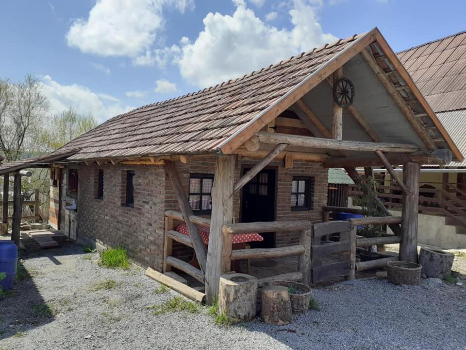 Casa Rustic Feher & Fekete Vendeghazak ソバタ エクステリア 写真