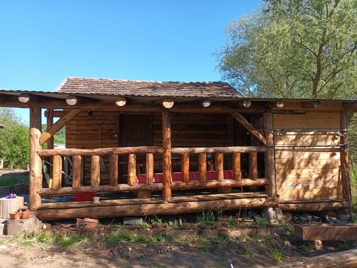 Casa Rustic Feher & Fekete Vendeghazak ソバタ エクステリア 写真
